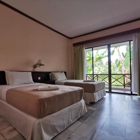 Oyo 89972 Borneo Paradise Beach Hotel Kota Kinabalu Zewnętrze zdjęcie