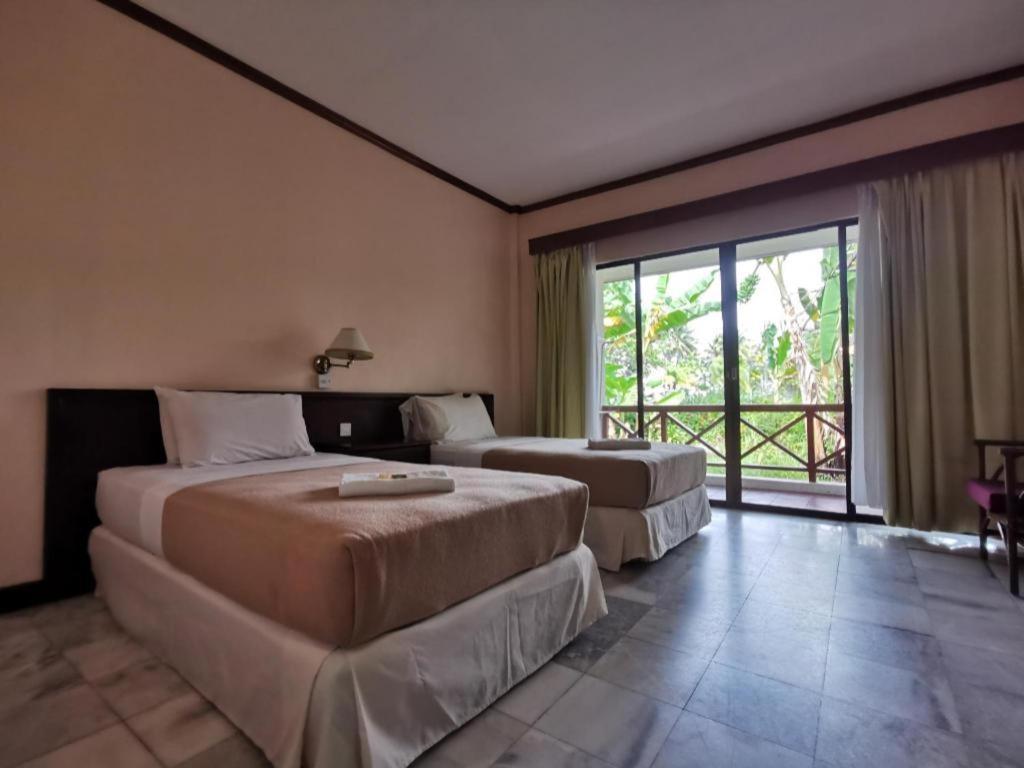 Oyo 89972 Borneo Paradise Beach Hotel Kota Kinabalu Zewnętrze zdjęcie