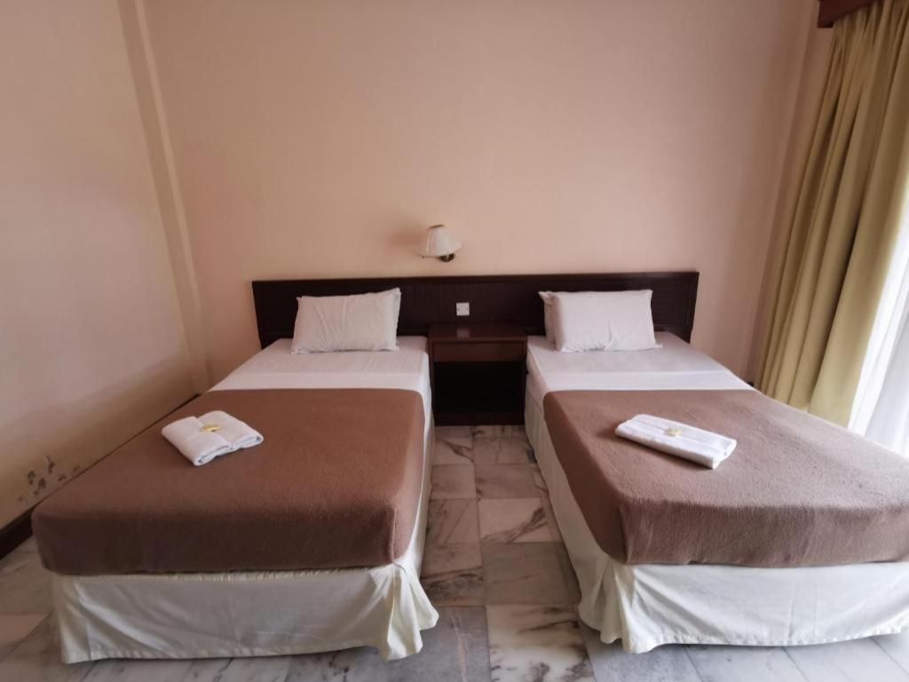 Oyo 89972 Borneo Paradise Beach Hotel Kota Kinabalu Zewnętrze zdjęcie